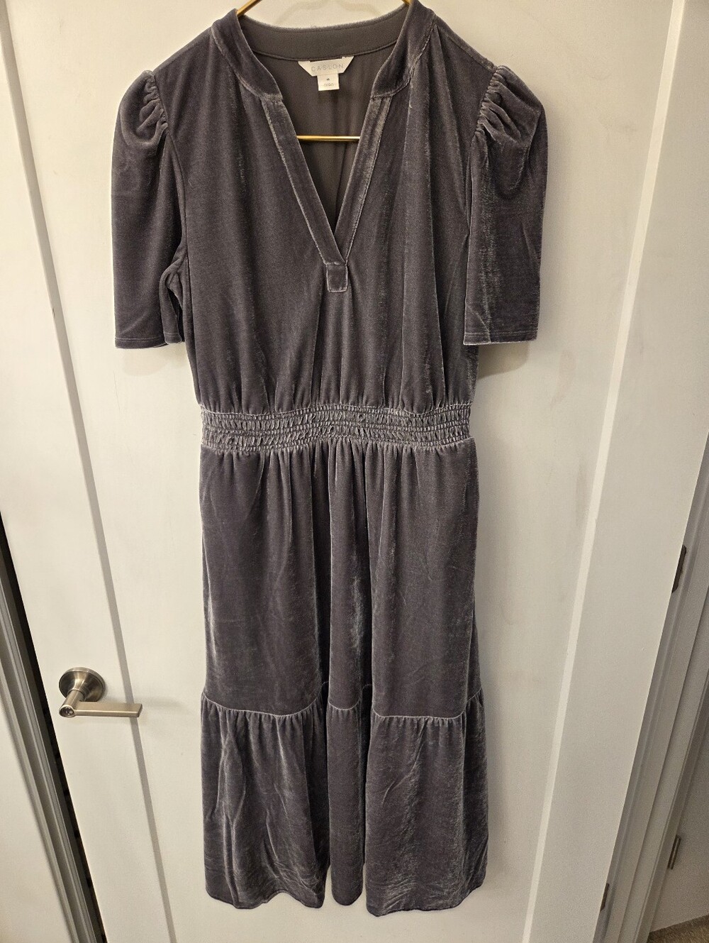 NWT - Caslon Grey Stretch Plush Velour Smocked Waist Fully Lined Midi Dress - M - Picture 6 of 16